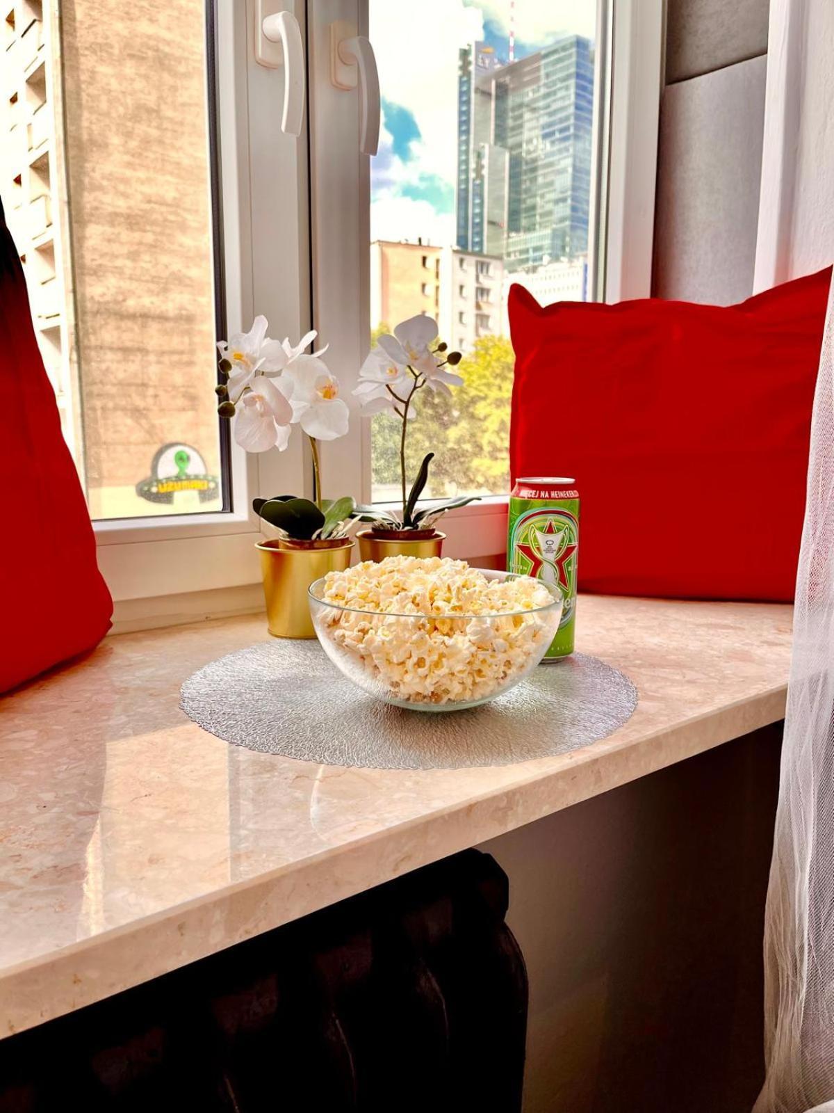 Petit 1 Bed Center Butas